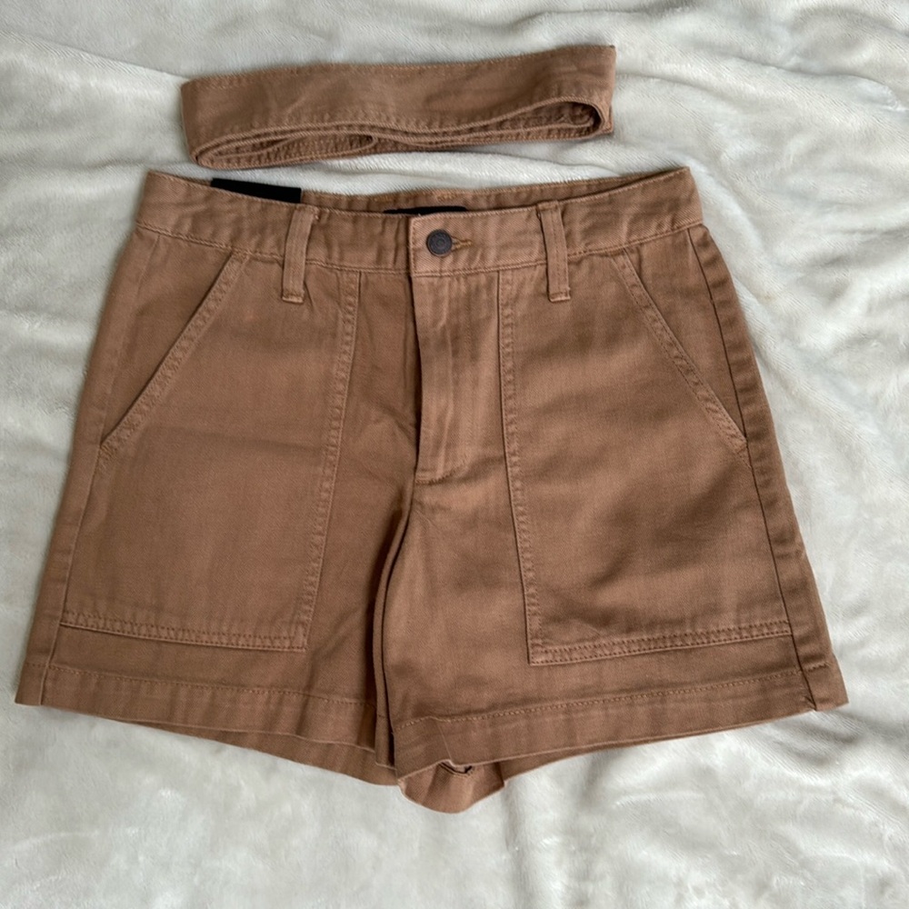 Banana Republic 4” shorts -size 0 (BNWT)